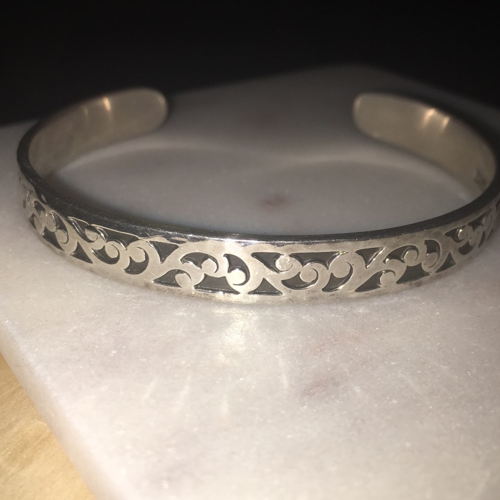 Lois Hill cuff bracelet EUC